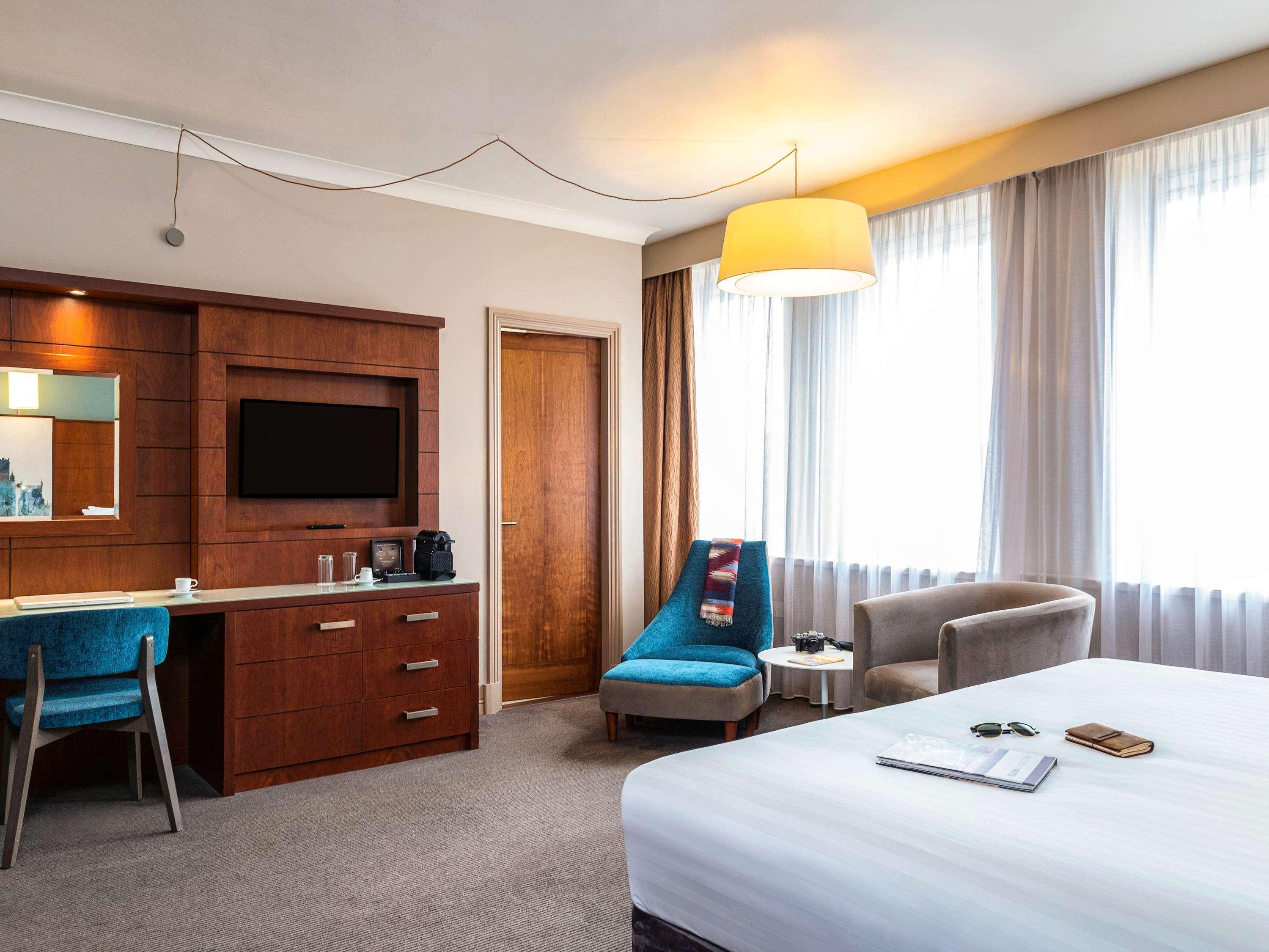 Mercure Holland House Hotel Bristol
