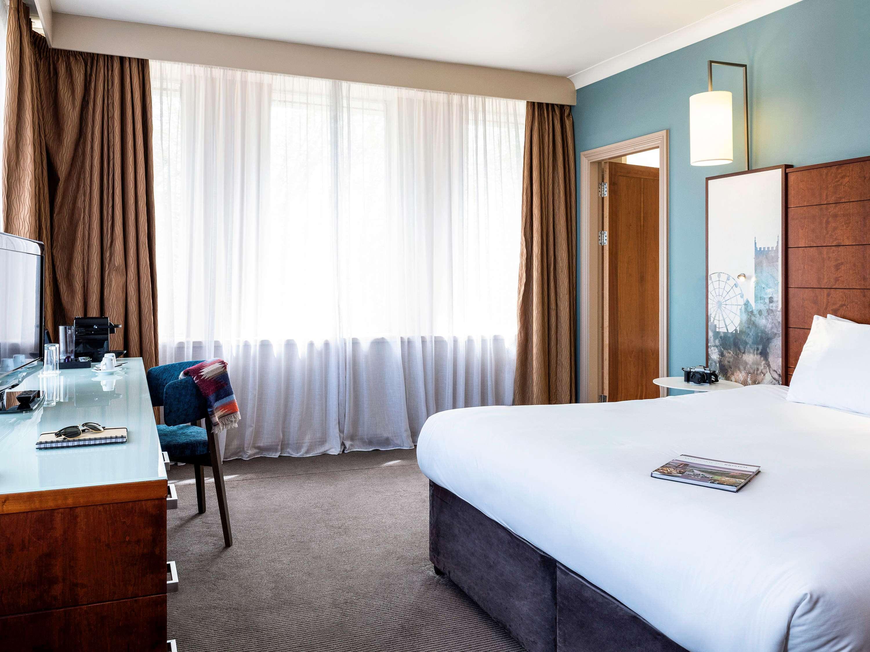 Mercure Holland House Hotel 4*