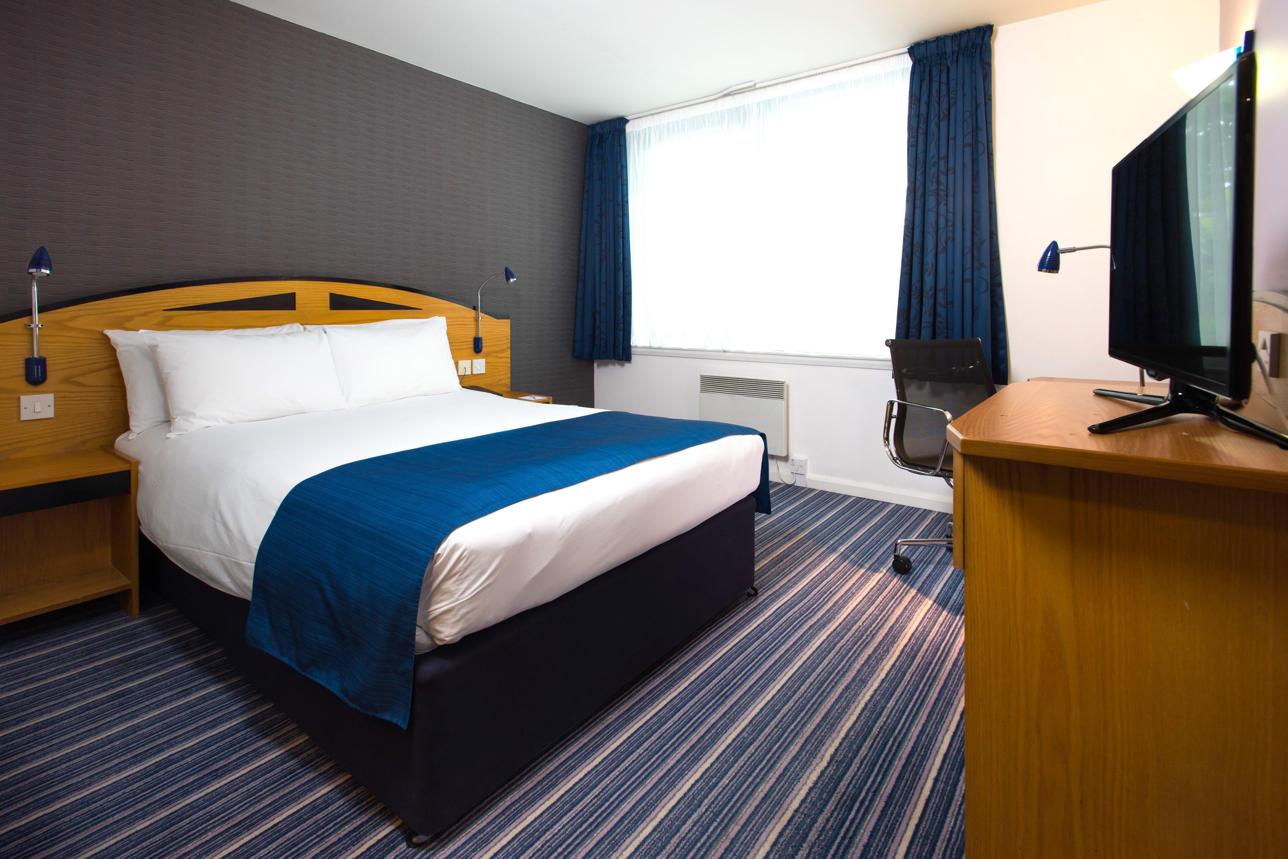 Express Centre By Ihg Hotel 3*
