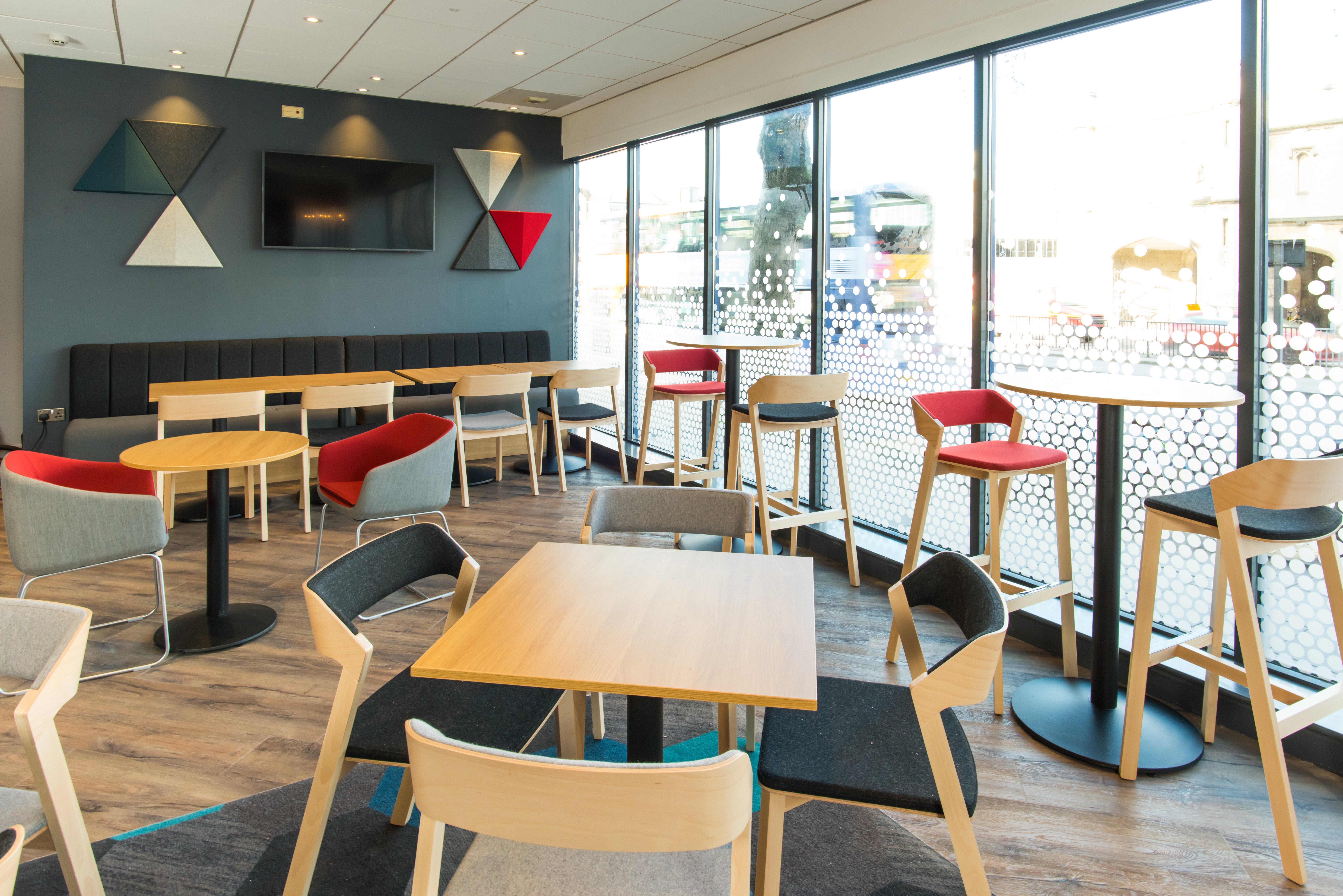 Hotel Express Centre By Ihg 3*