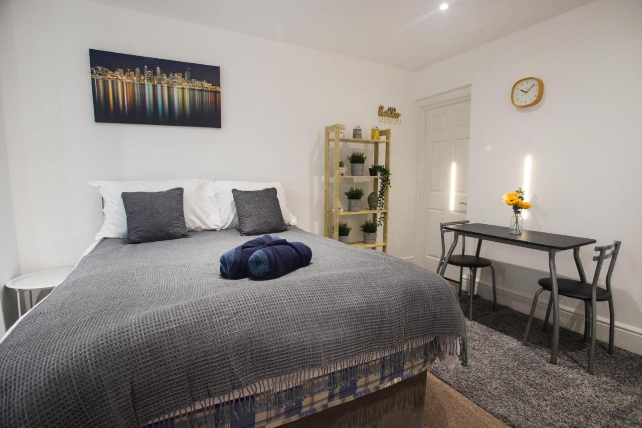 Apartment Flat 1, 401 Stapleton Rd *