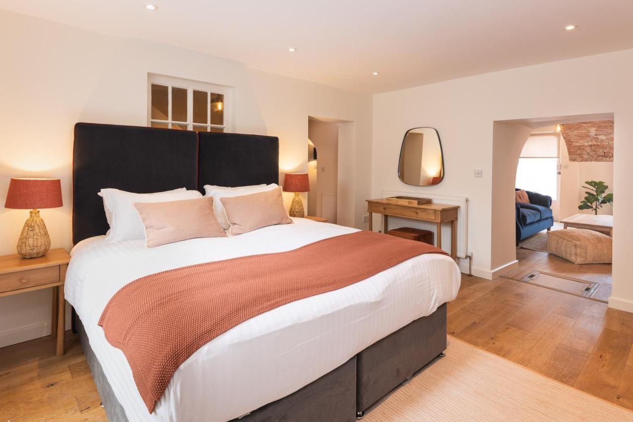 Redcliffe Parade No.9 I Your Apartment Bristol