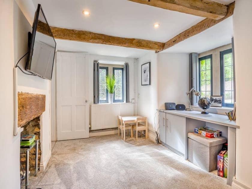 Holiday home Luxury 2 Bed Cosy With Hot Tub And Childrens Play Area Hambrook Bristol