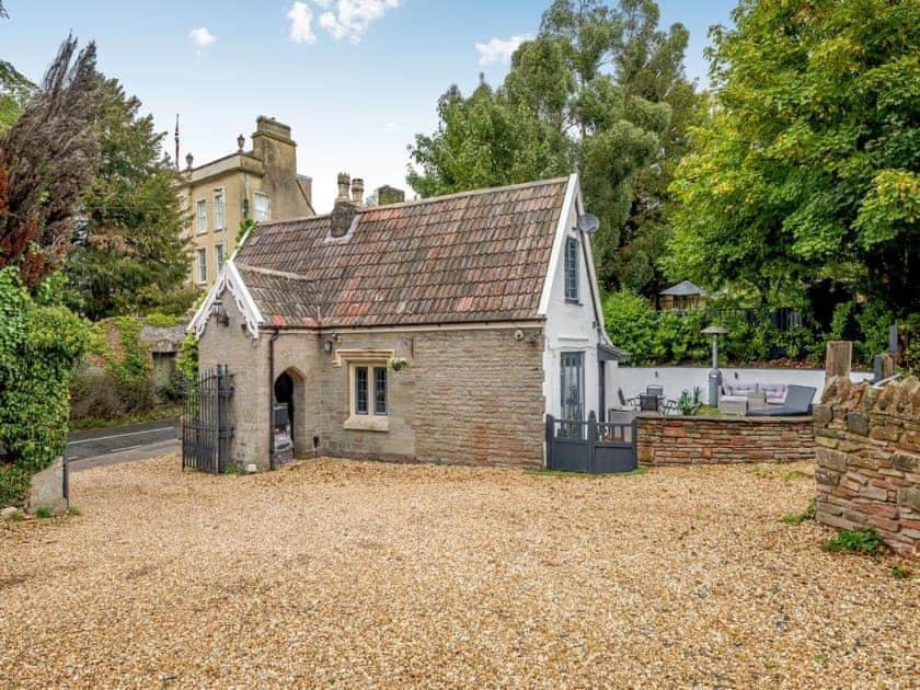 Luxury 2 Bed Cosy With Hot Tub And Childrens Play Area Hambrook Holiday home *