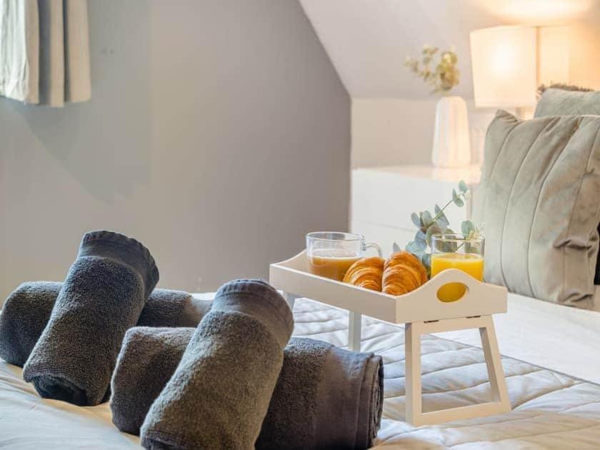 Luxury 2 Bed Cosy With Hot Tub And Childrens Play Area Hambrook Holiday home