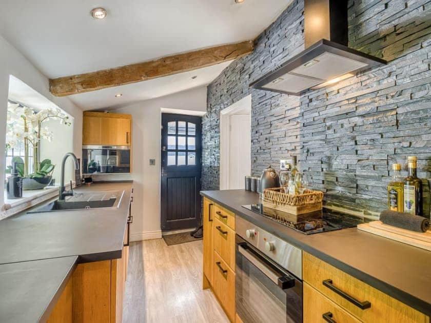 Luxury 2 Bed Cosy With Hot Tub And Childrens Play Area Hambrook * Bristol