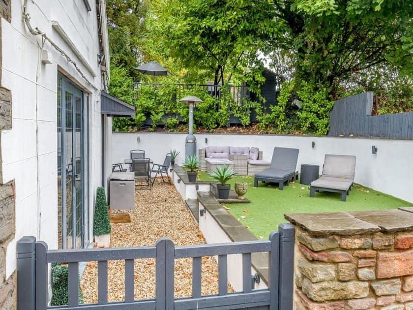 Luxury 2 Bed Cosy With Hot Tub And Childrens Play Area Hambrook Holiday home