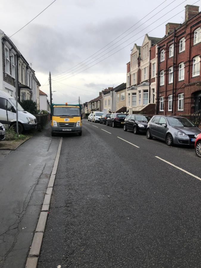 2 Bedroom Flat In Kingswood Apartment Bristol