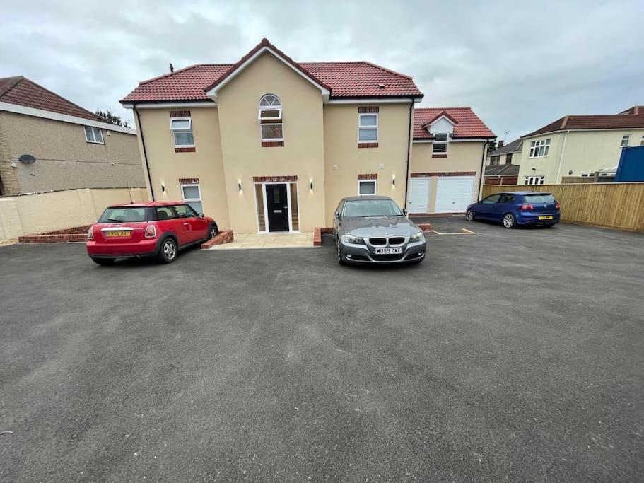 Apartment Harrystoke 1 Bedroom Studio, Free Parking & Garden *
