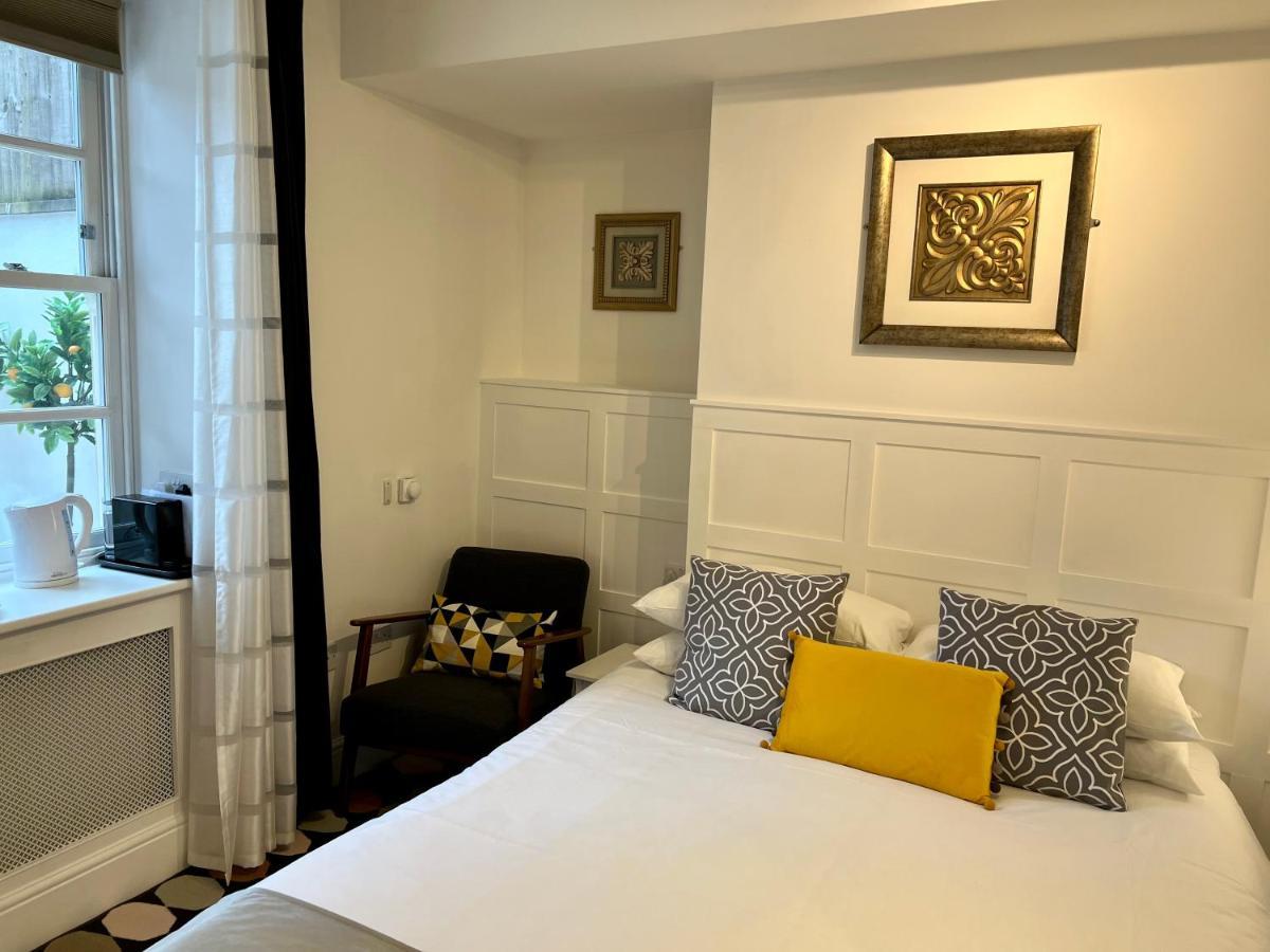 Ferndale Mews 4*