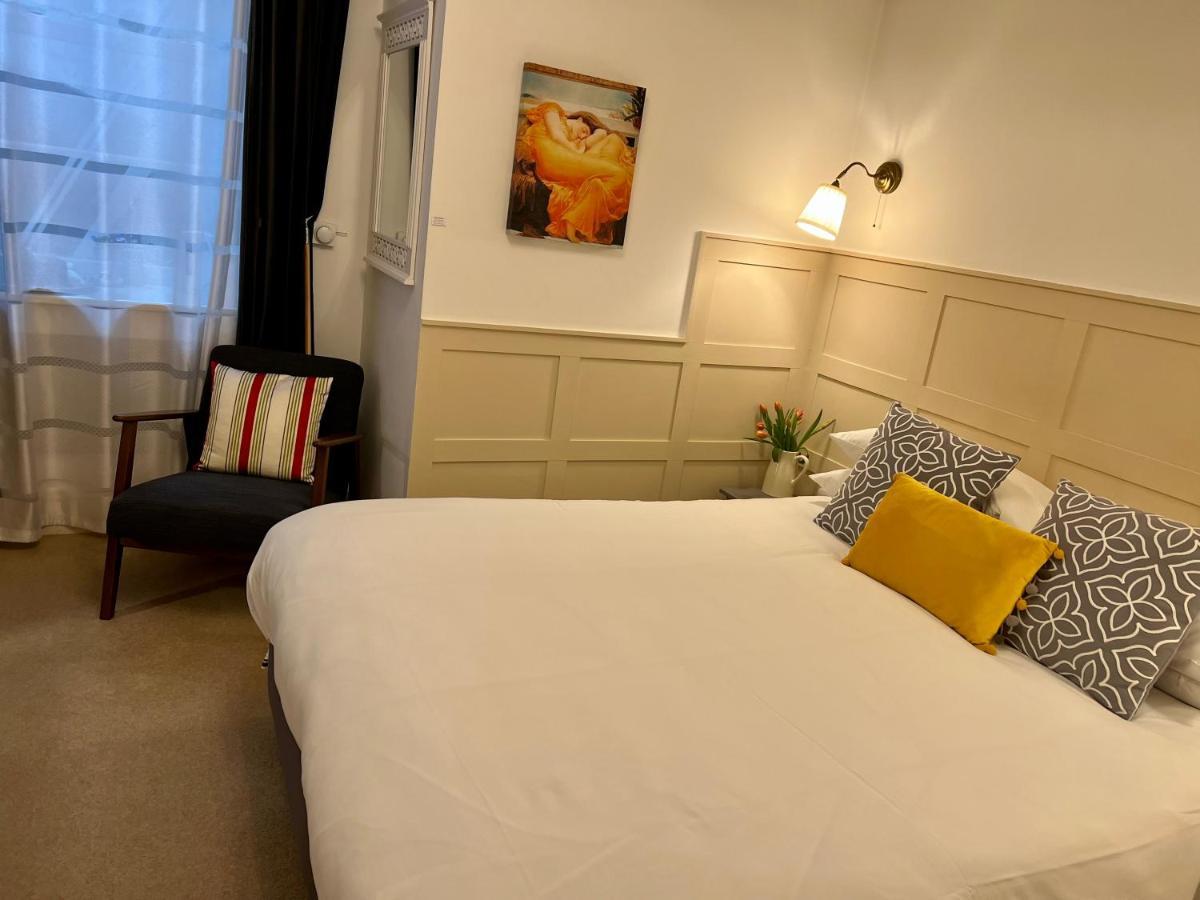 Ferndale Mews Bed & Breakfast 4*