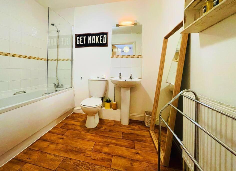 - 1 Bed - Pembroke Court