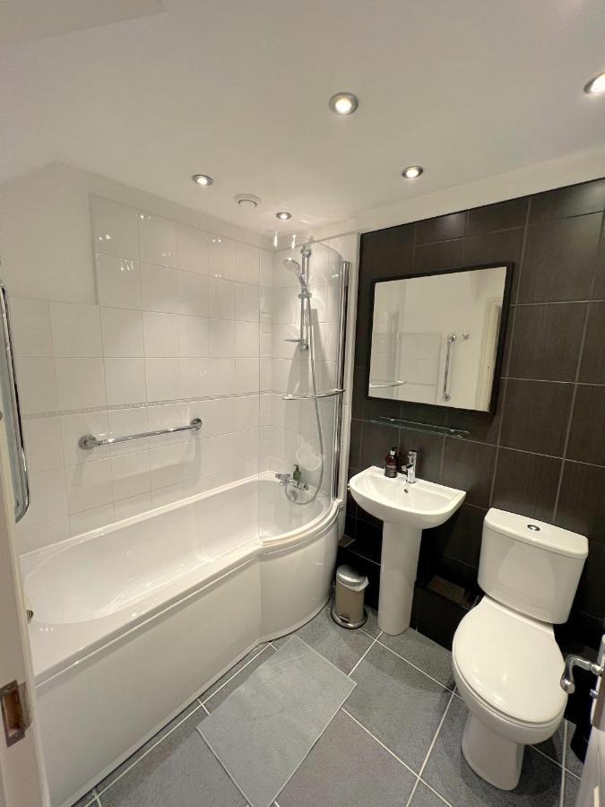 Ferndale Mews Bed & Breakfast