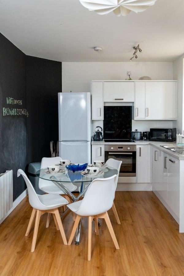 Modern & Spacious Flat In The Centre Of Bristol! Apartment