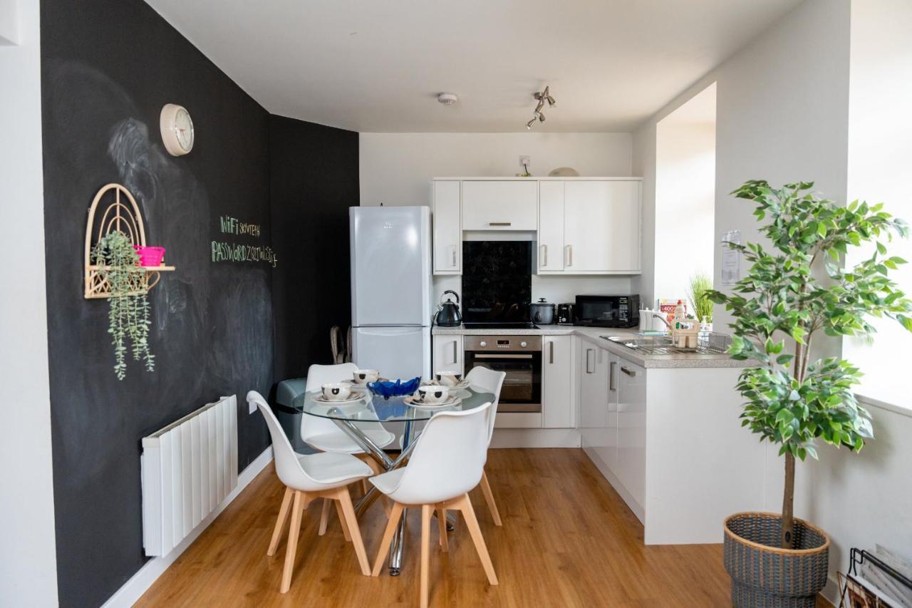 Modern & Spacious Flat In The Centre Of Bristol! *