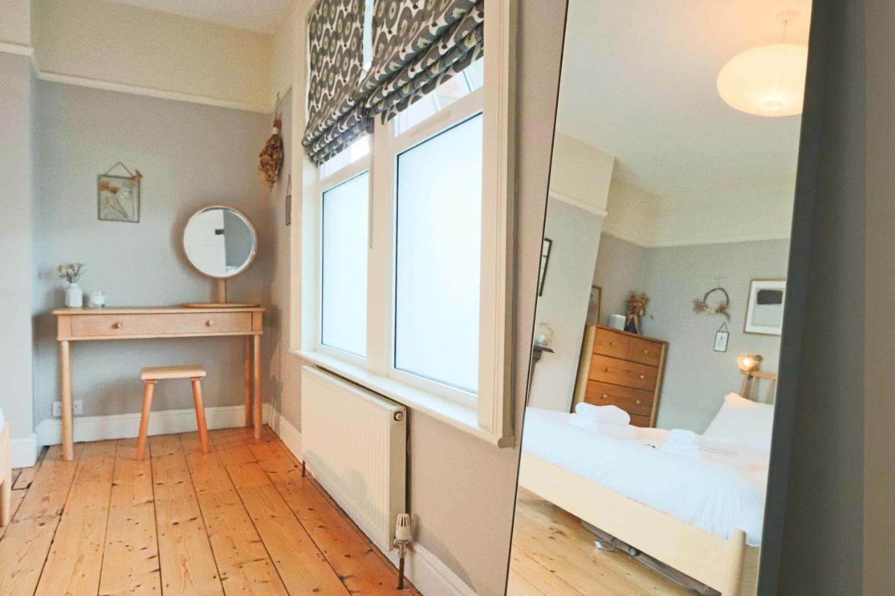 Dunford Road 2 Bedroom House *