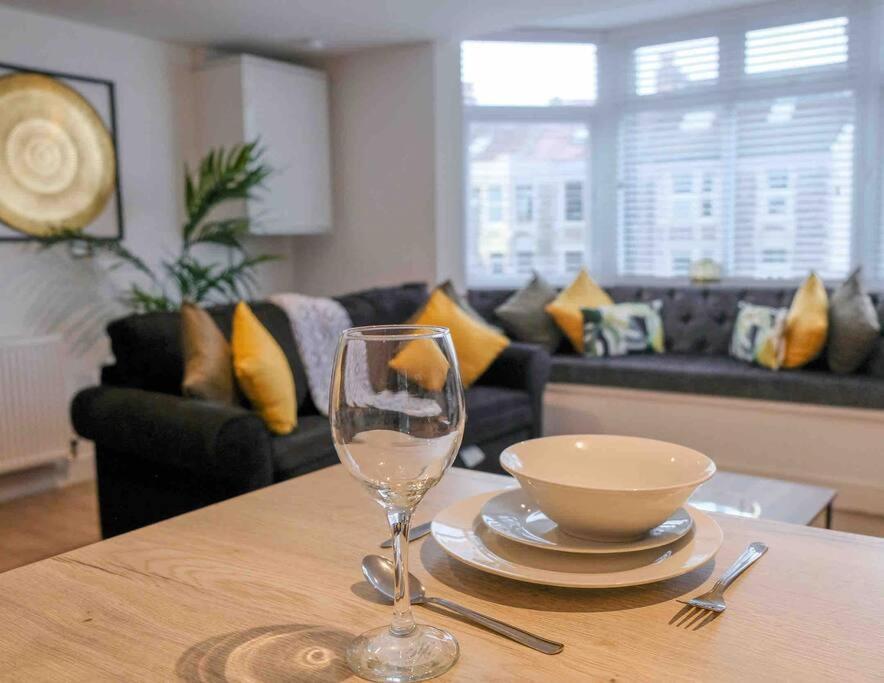 Garden Of Eden 1 Bedroom Flat In Fishponds Bristol