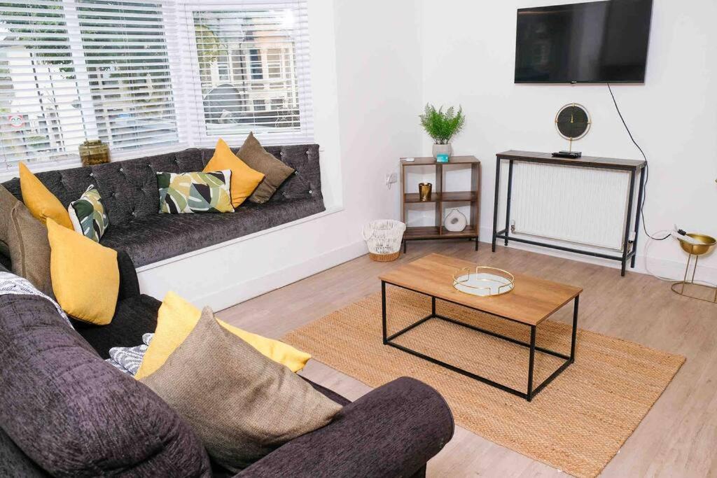 Apartment Garden Of Eden 1 Bedroom Flat In Fishponds Bristol