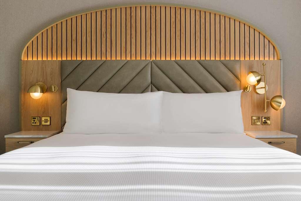 Doubletree By Hilton Bristol North Hotel