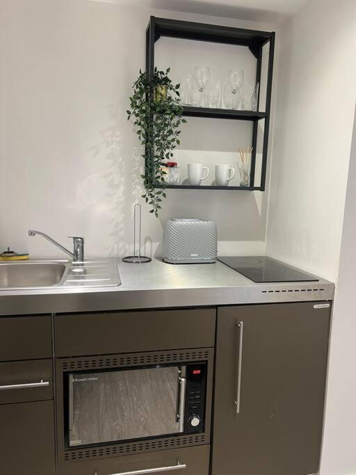 2 Flat, 50m From Airbus Bristol