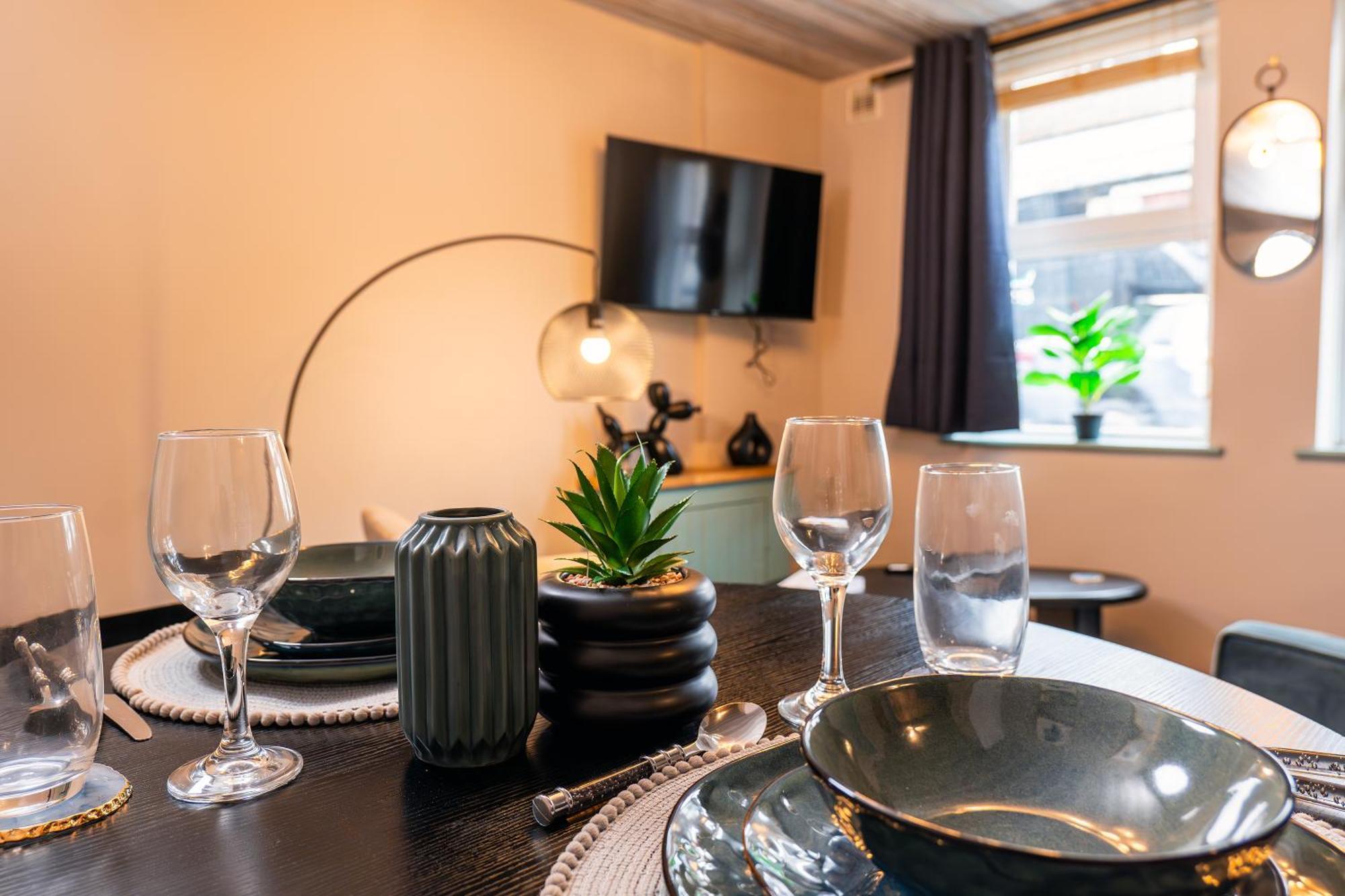Park Place - 1 Bedroom In By Mint Apartment Bristol