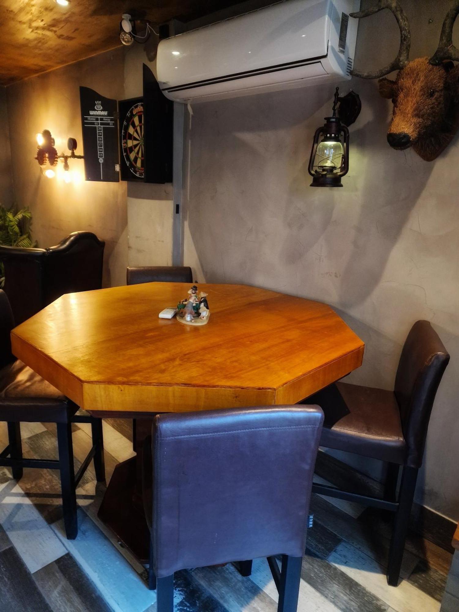 The Pub - Unique & Authentic Experience - Free Parking!, 5 Minutes From Airbus And The Mall Cribbs * Bristol