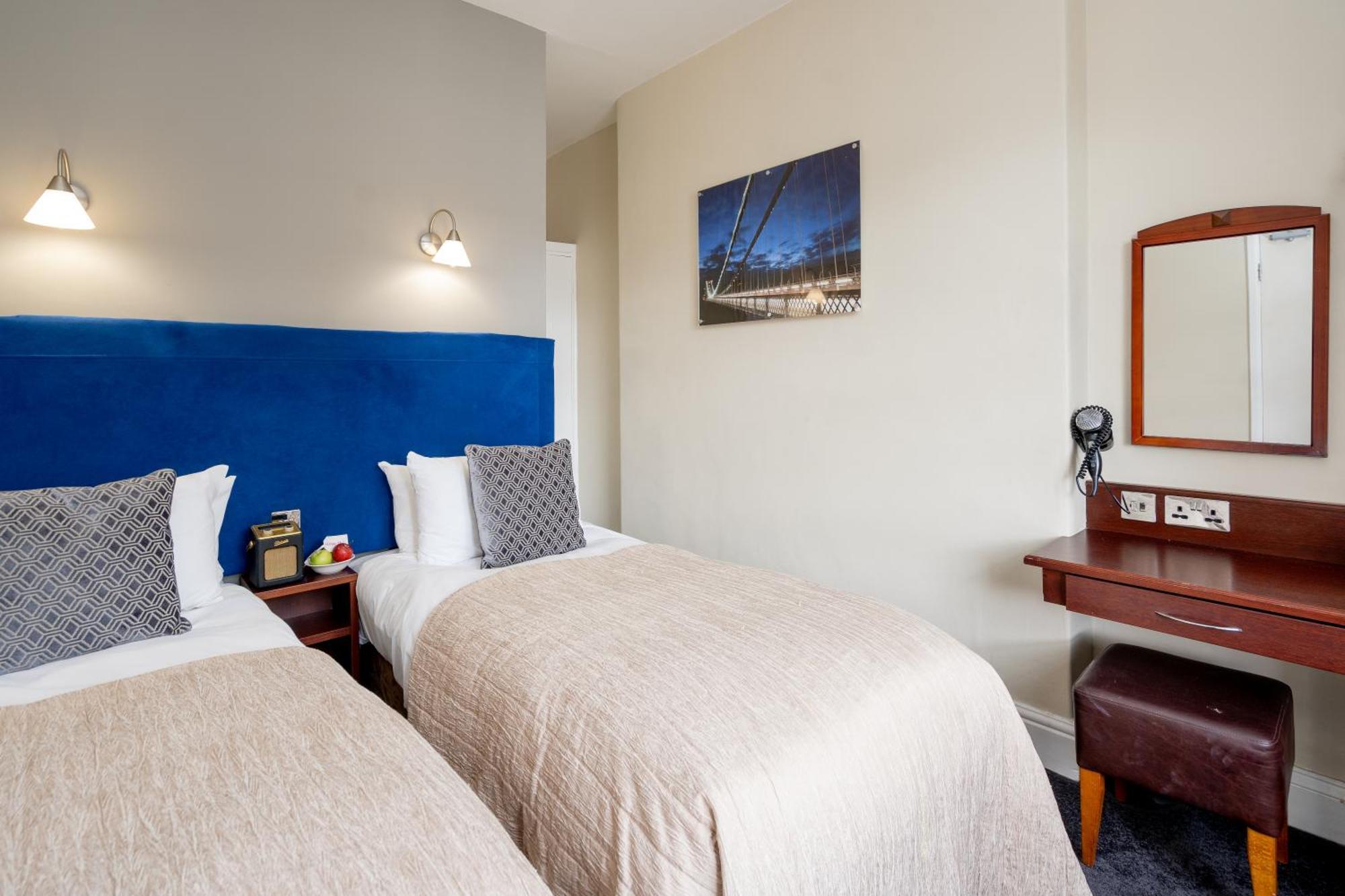 The Clifton Hotel 3*