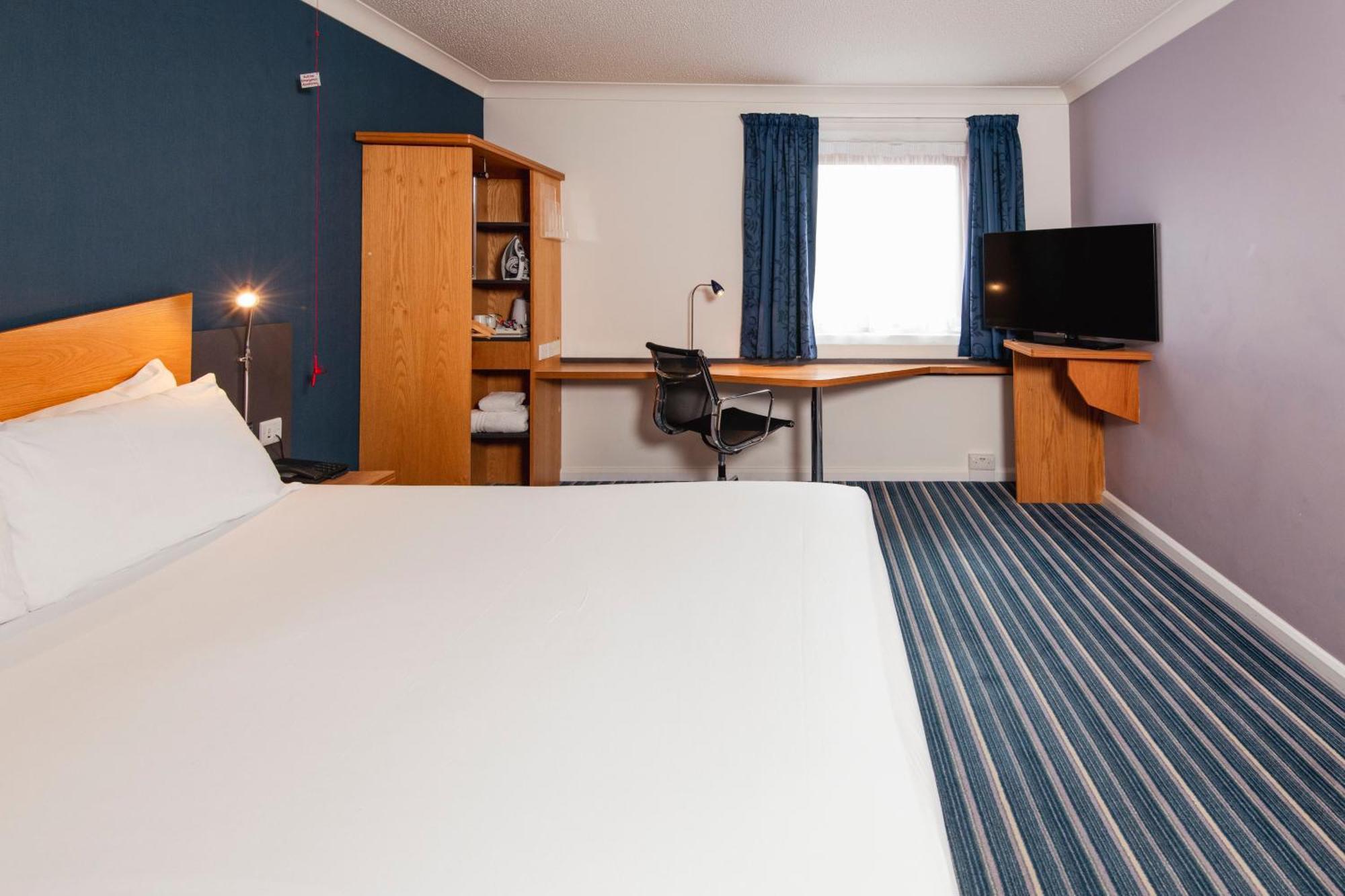 Hotel Express Centre By Ihg