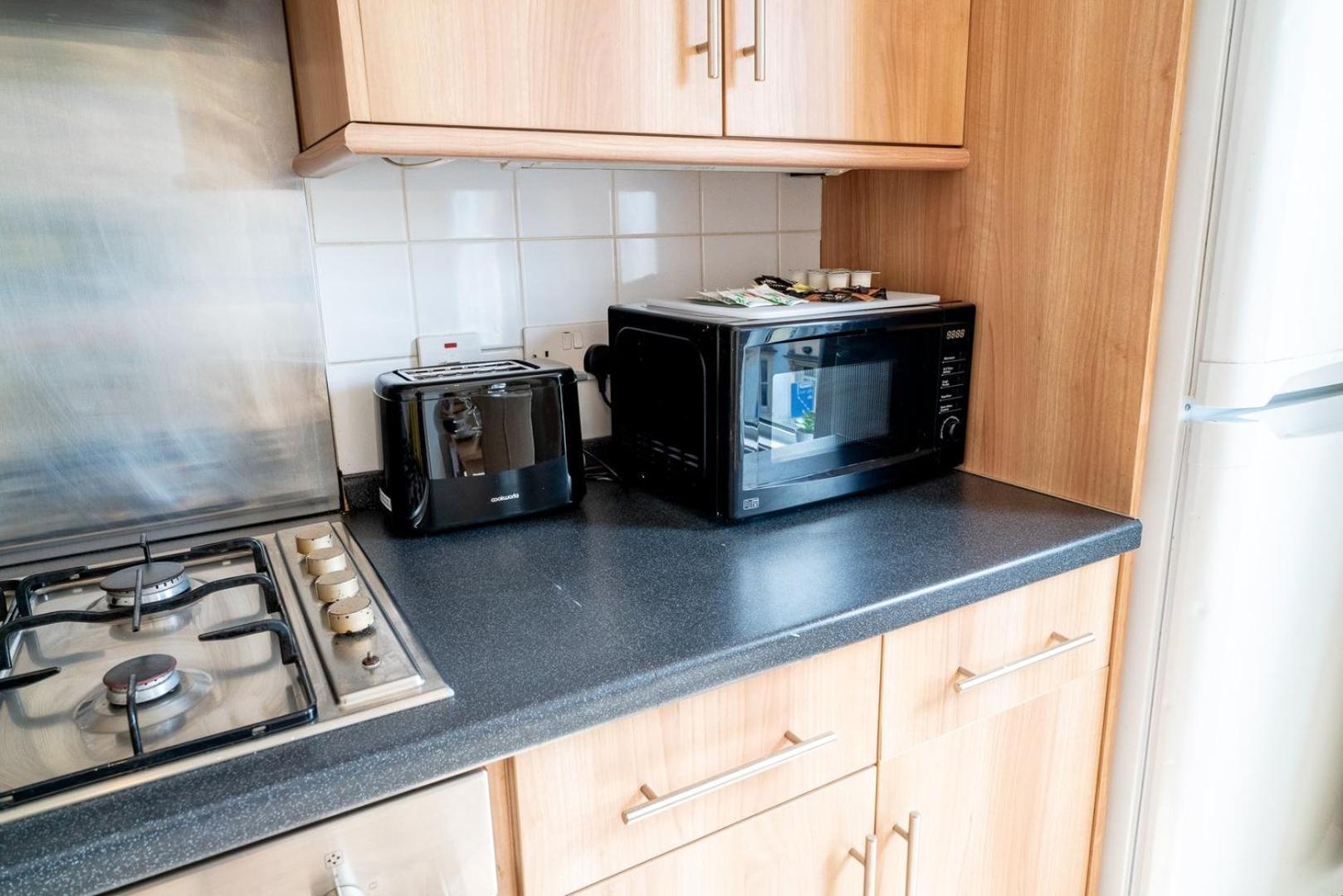 Cozy Urban Retreat | Modern 1br | Free Parking Bristol