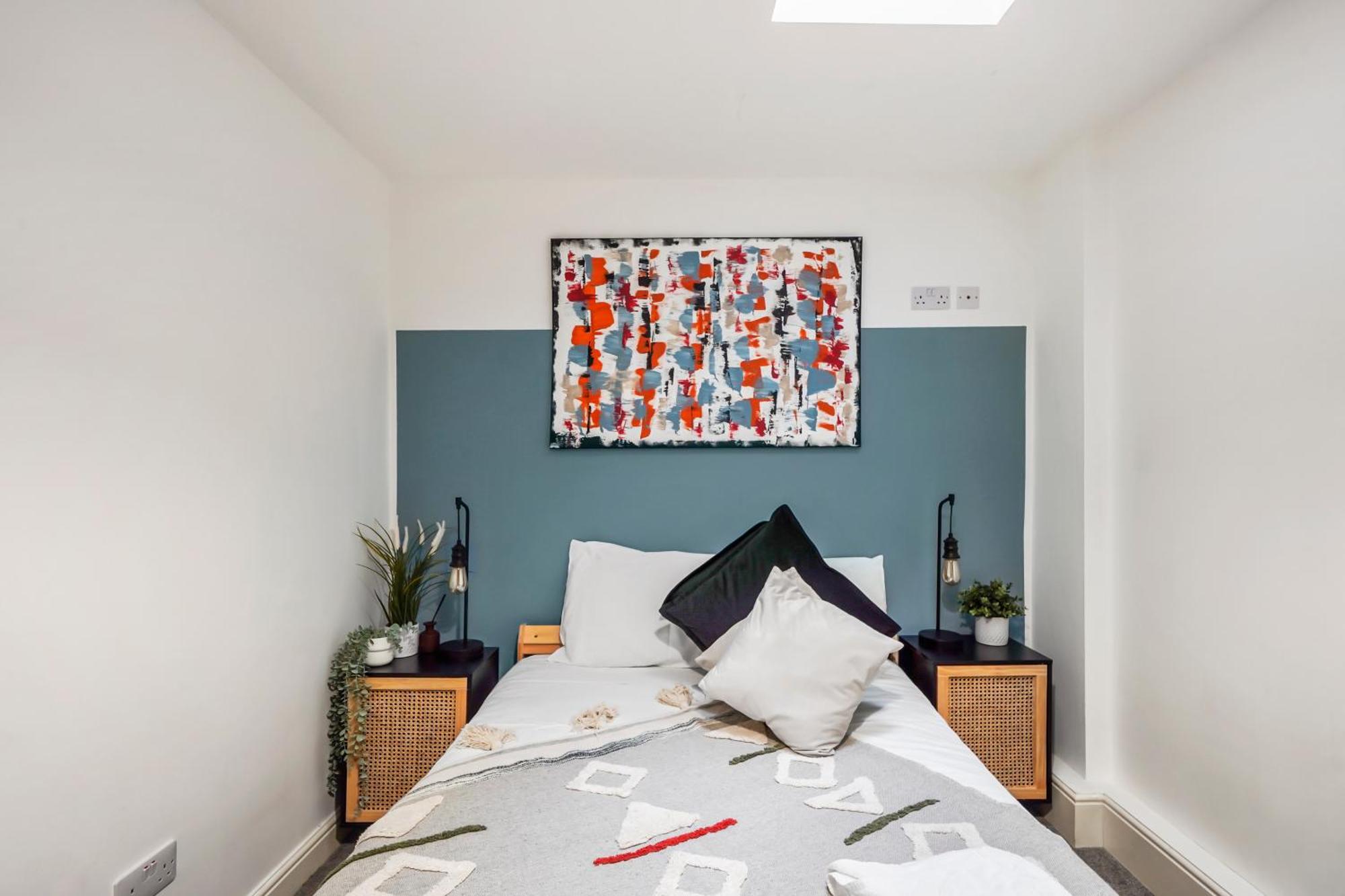 Boutique Bristol Abode - Sleeps 6- Parking - Garden Bristol