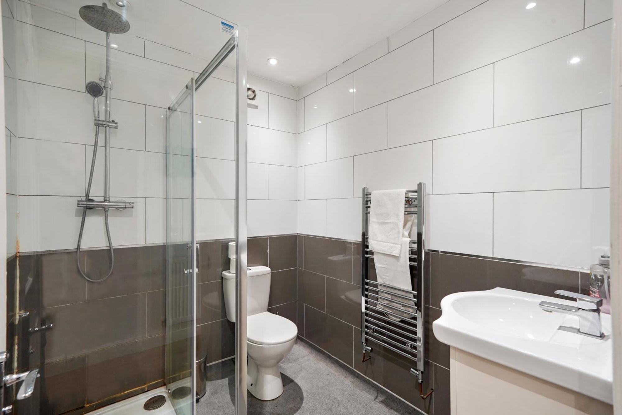 Boutique Bristol Abode - Sleeps 6- Parking - Garden Bristol