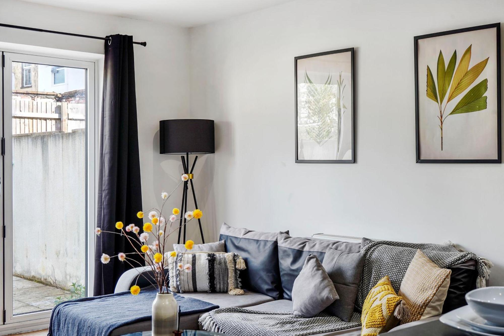 Apartment Boutique Bristol Abode - Sleeps 6- Parking - Garden Bristol