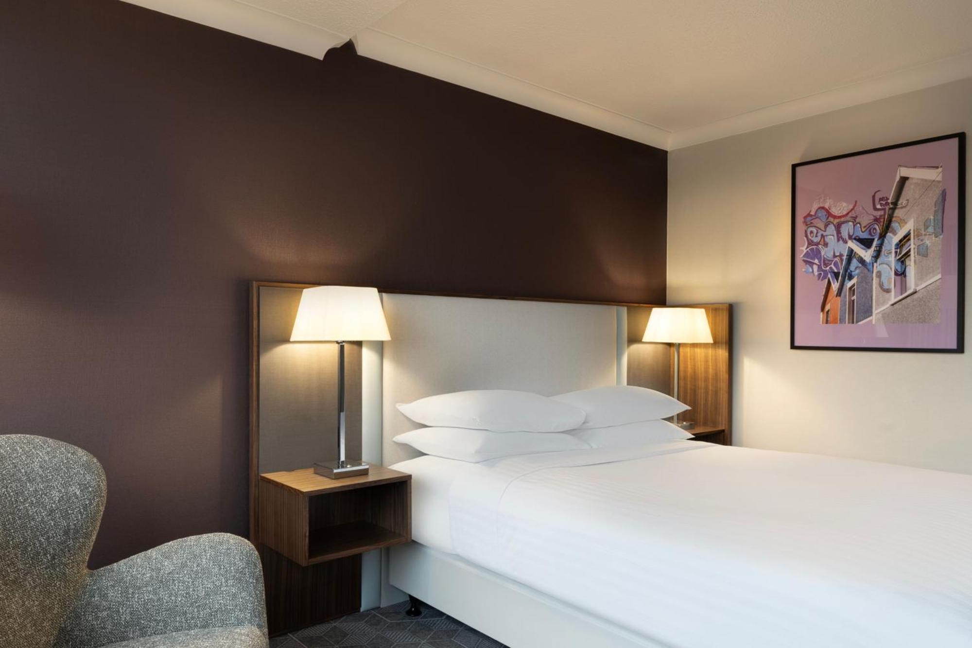 Delta By Marriott Centre 4*