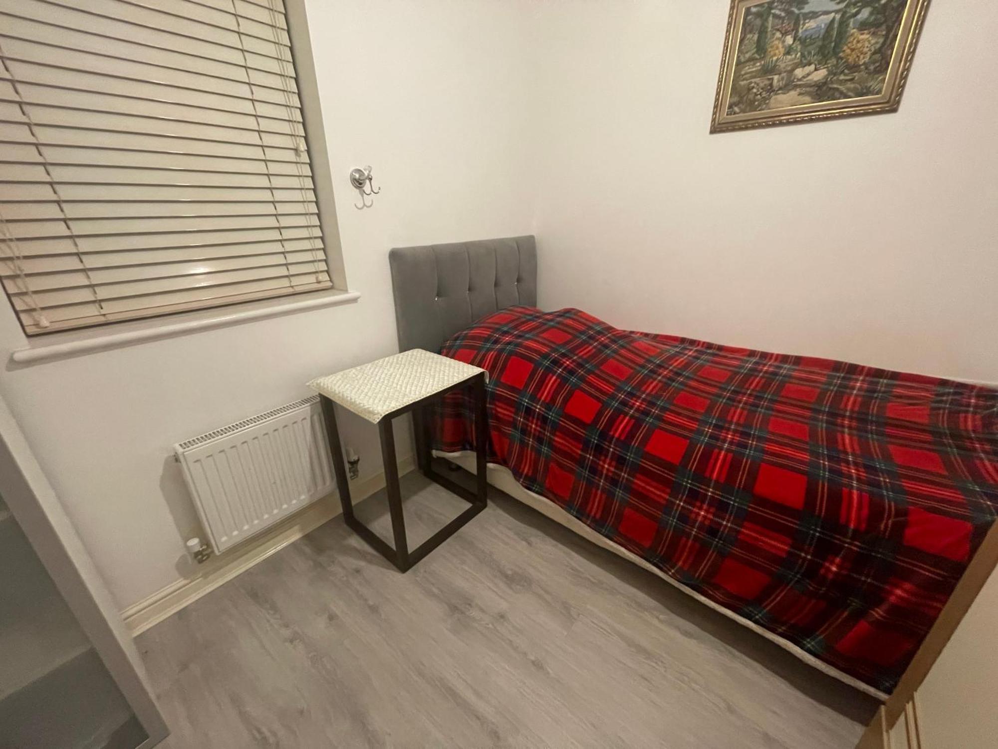 Ulker Homestay Bristol