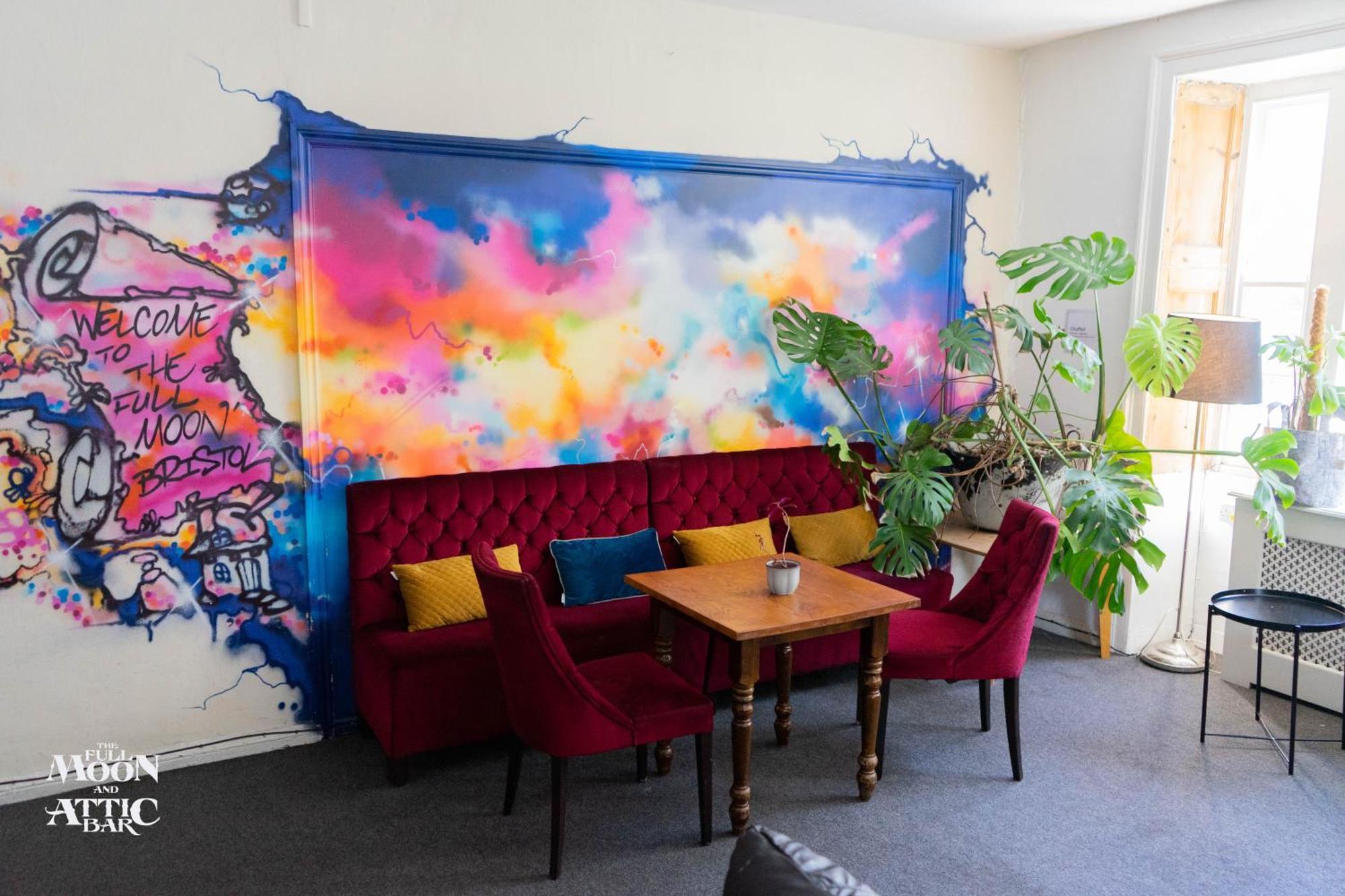 The Full Moon Backpackers Hostel *