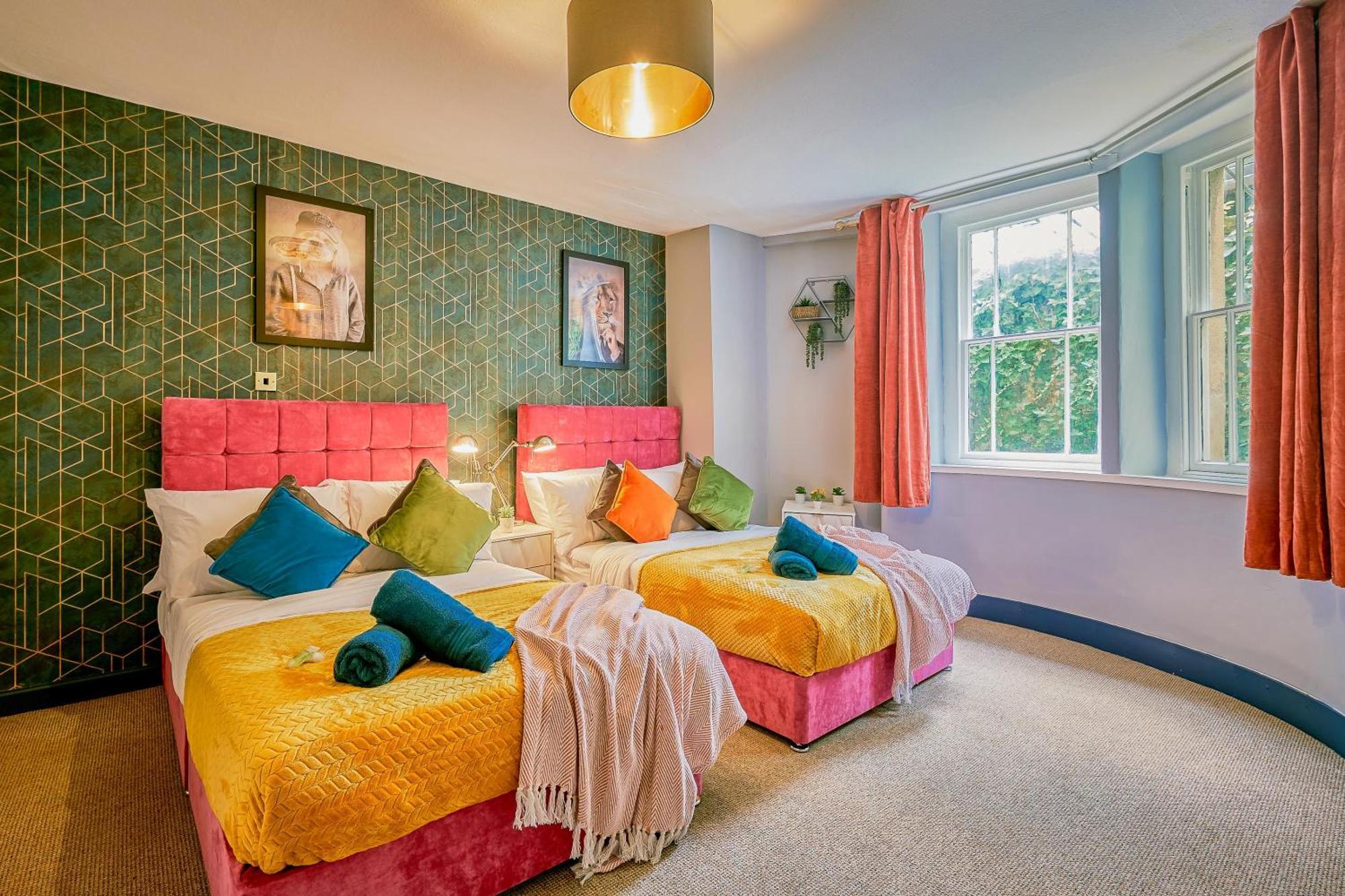 Free Parking New Gem With Garden Apartment Bristol