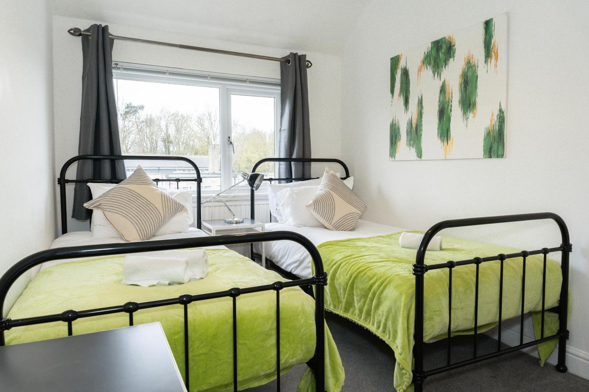 Imagination By Olauda Sa - 3 Bed House With Free Parking Holiday home Bristol