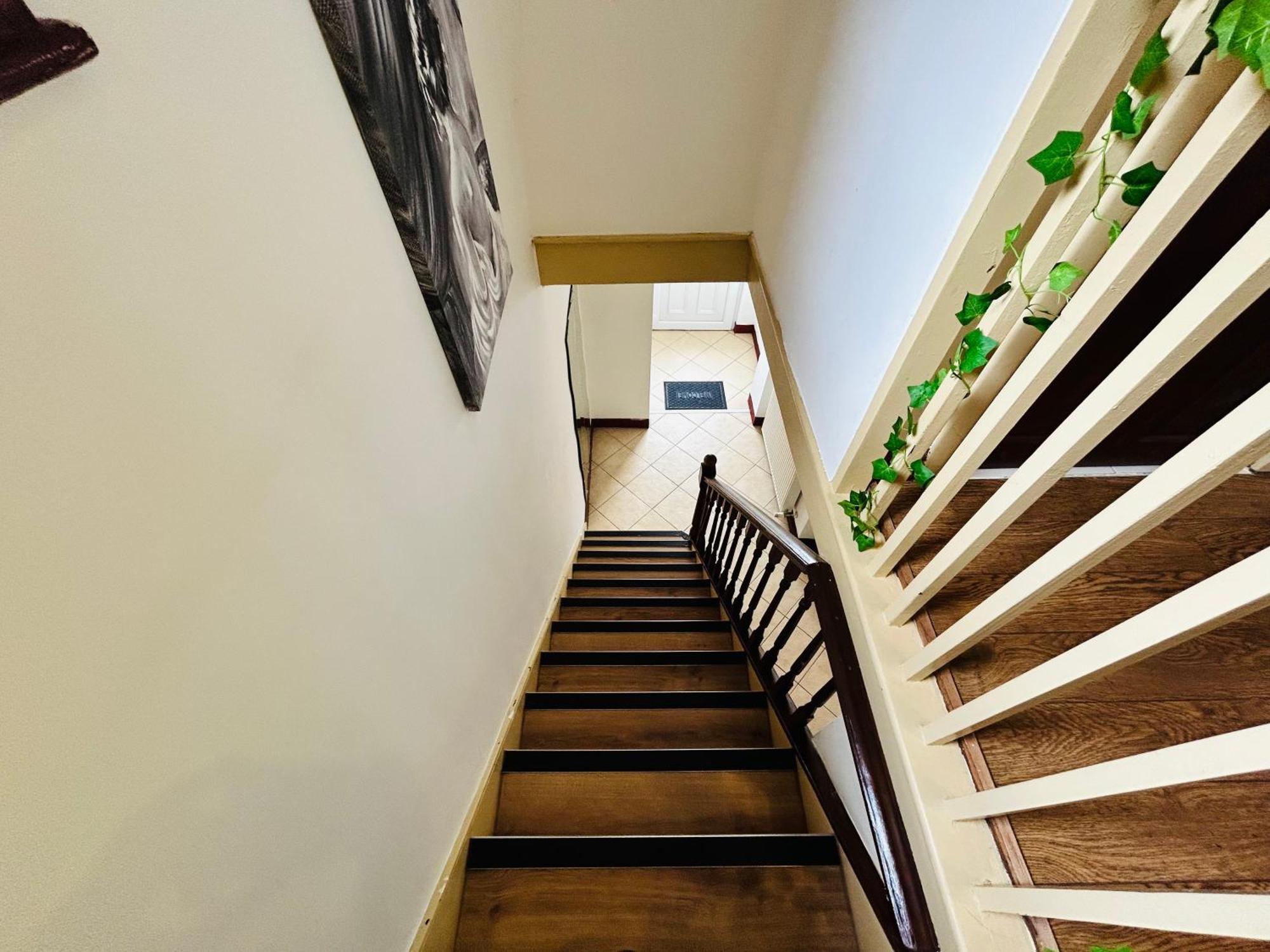 The European 3 Bedroom House By Altoluxoexperience Short Lets & Serviced With Free Parking Holiday home Bristol