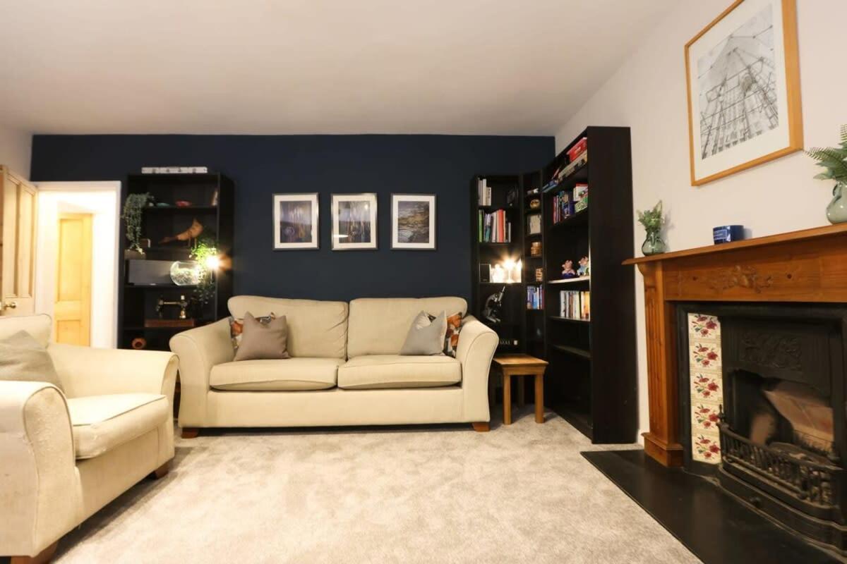 Cotham Vale 2 Bedroom Property Apartment
