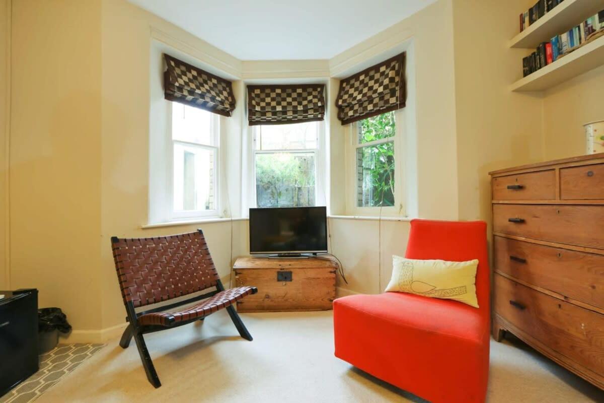 Unique & Homely With Own Access Holiday home