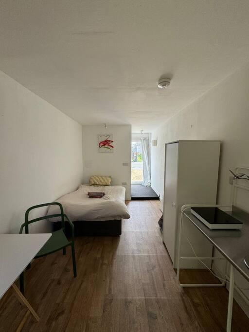 Flat, Parking, Filton