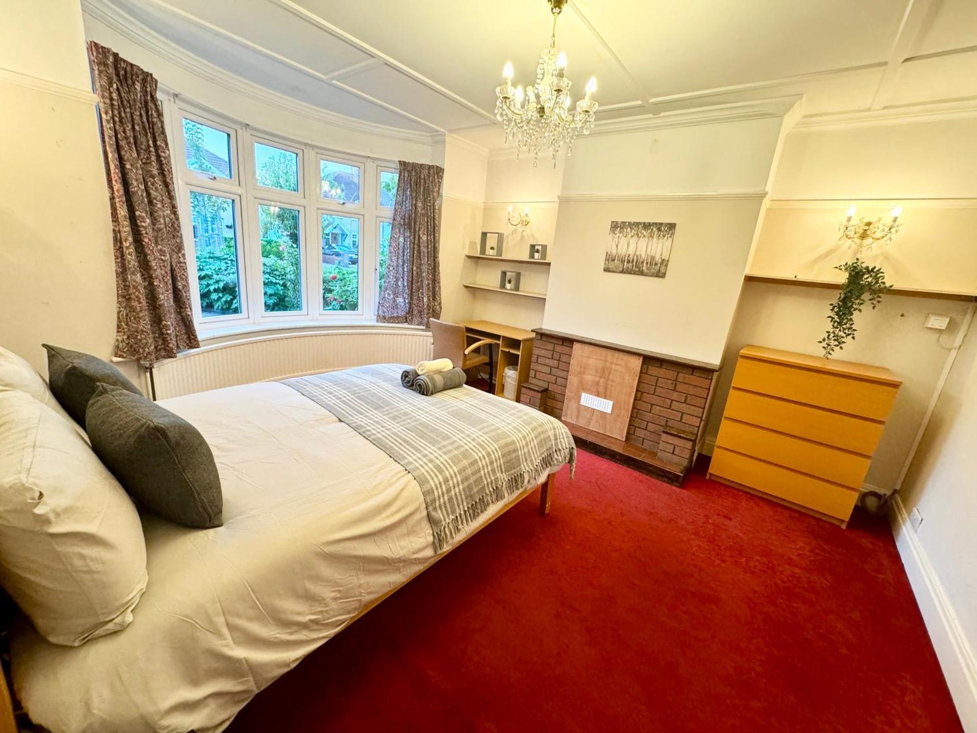 Comfortable Near Southmead Homestay Bristol