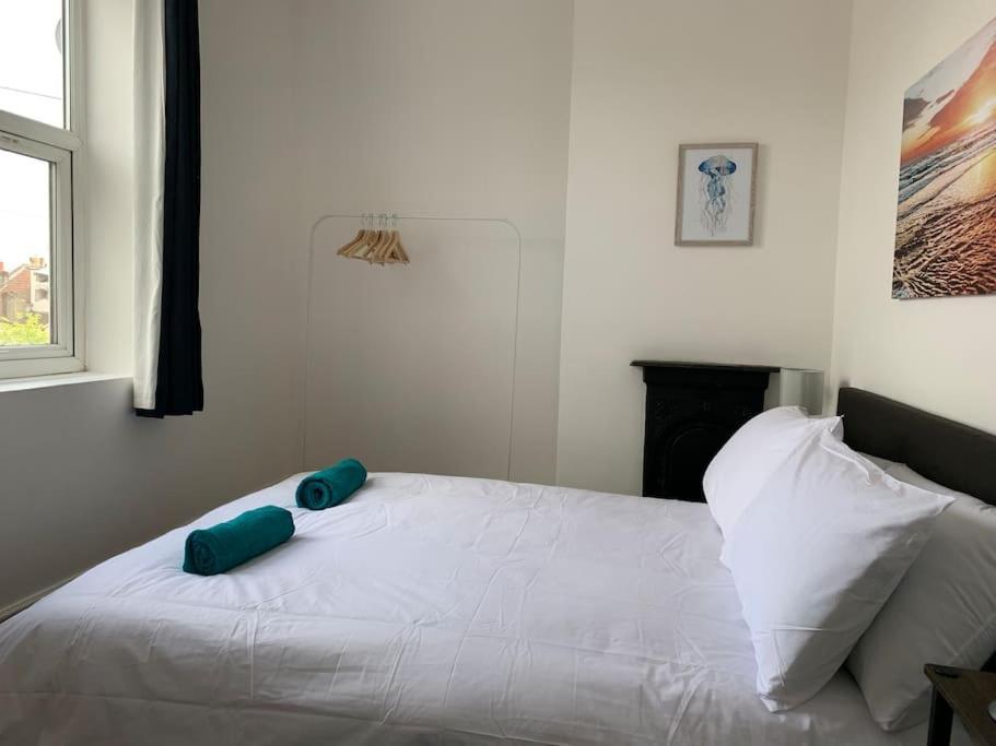 Apartment 2 Double Bedroom Flat, Location *