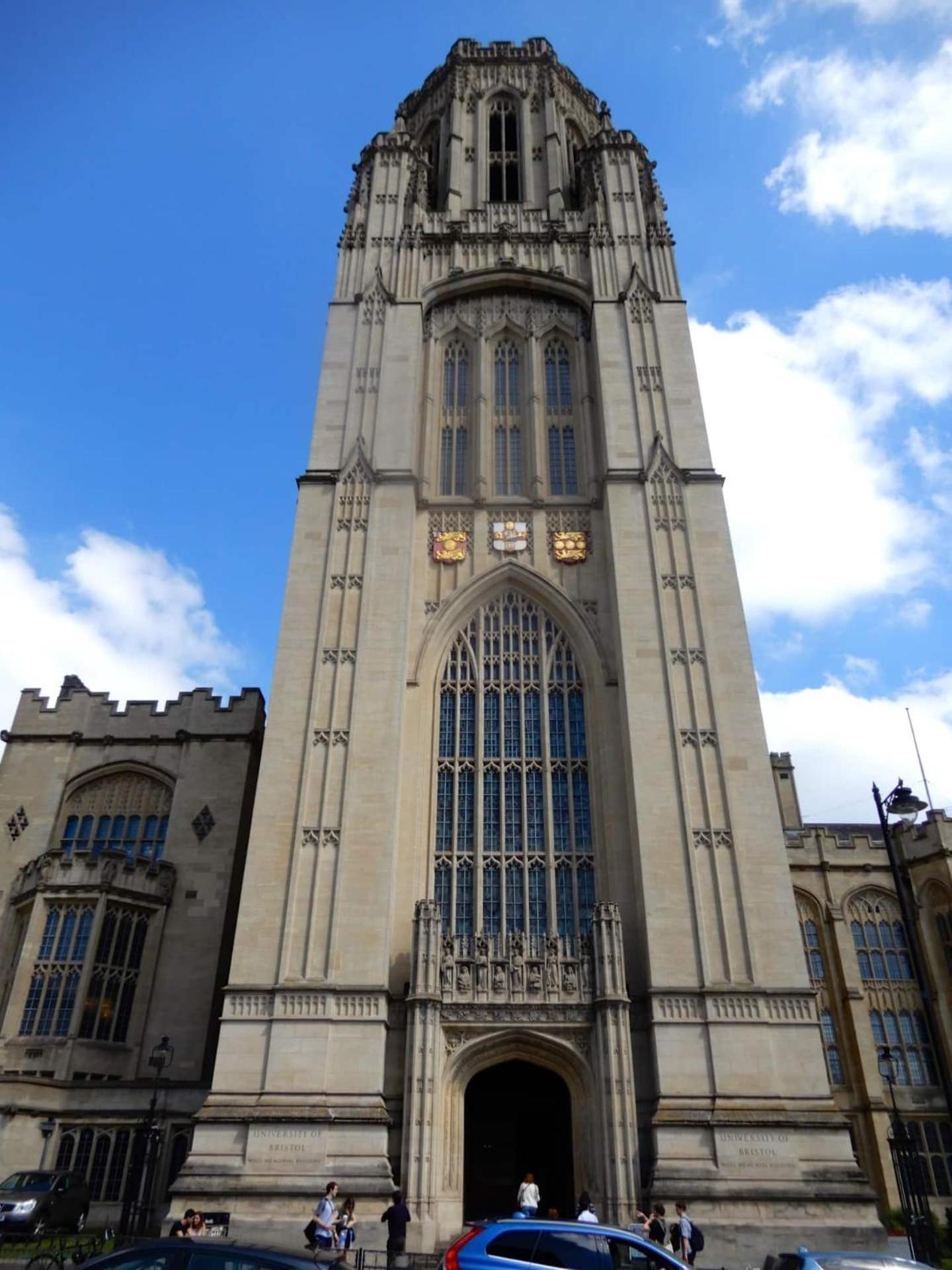 Chic Centre Moments From Wills Memorial Bristol