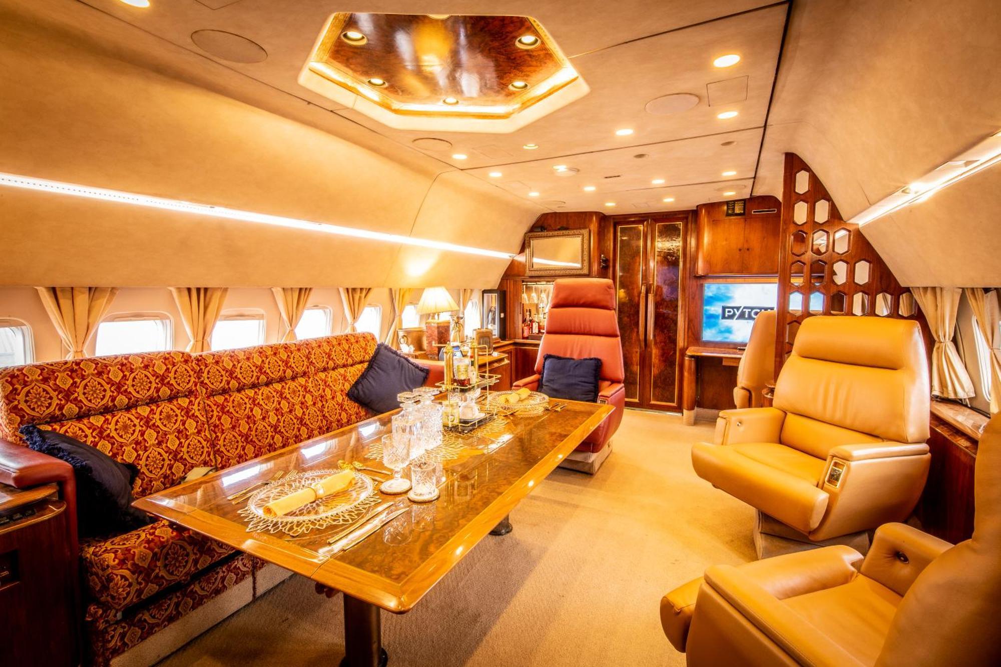 Boeing 727 Airliner Private Jet Bristol