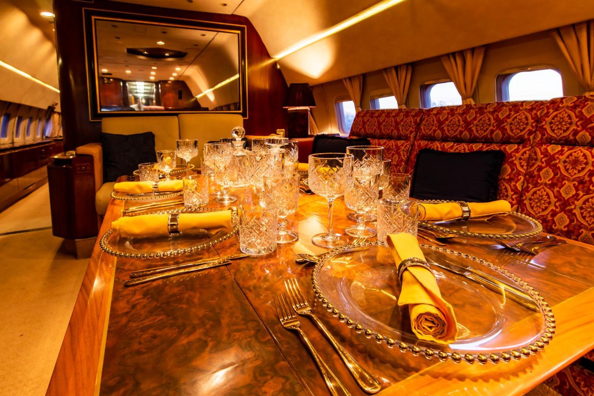 Boeing 727 Airliner Private Jet Bristol