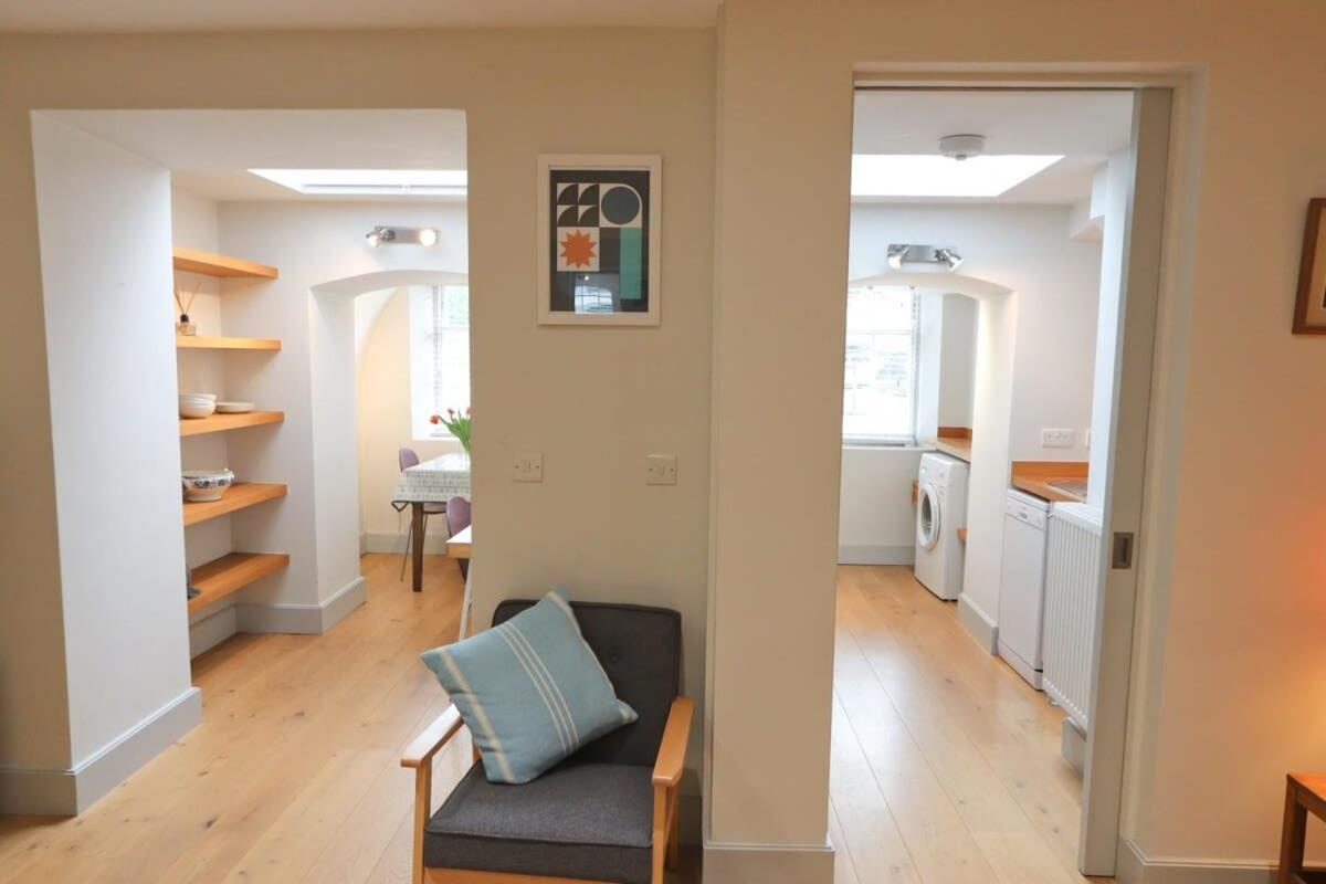 Richmond Terrace Studio Apartment *