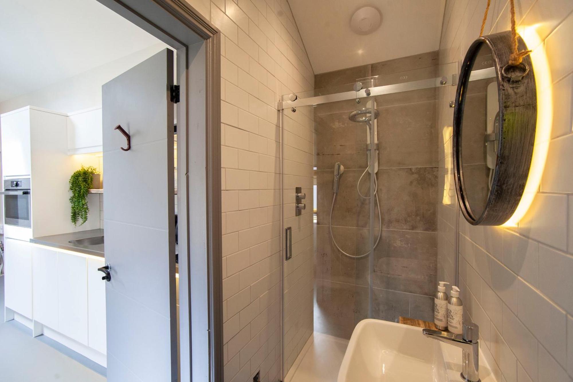 Higgihaus Aparthotel, Clare Street *