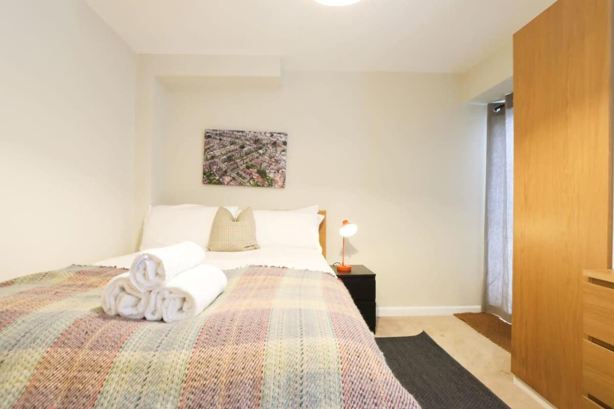 Cotham Vale 2 Bedroom Property Apartment