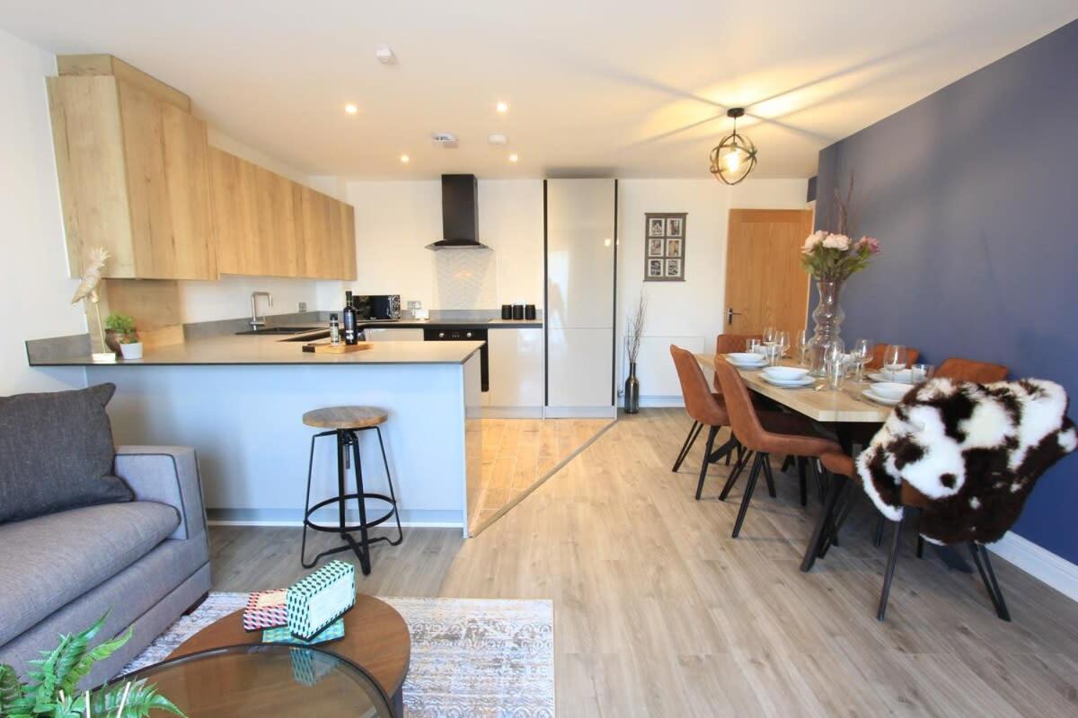 Cabot Mews 6 Holiday home
